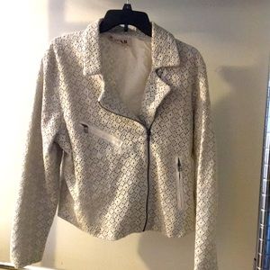 Cute spring blazer. Textured pattern with zippers. Cream & light blue embroidery